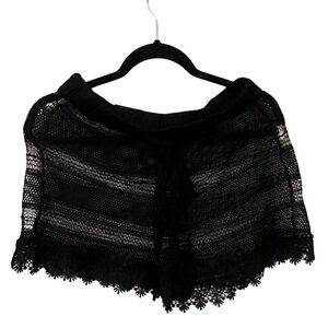 Club Z Collection NWT Women's Crochet Shorts L Swimsuit Coverup